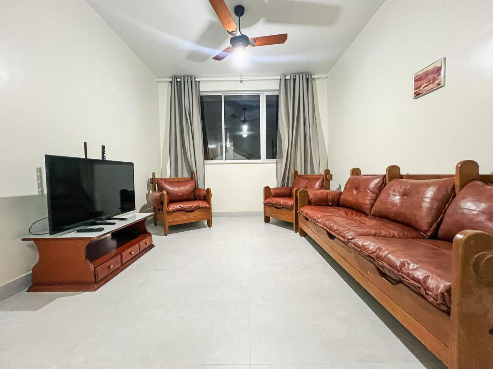 Apartamento Na Praia Do Forte - Poucos Passos Do Mar Cabo Frio Esterno foto